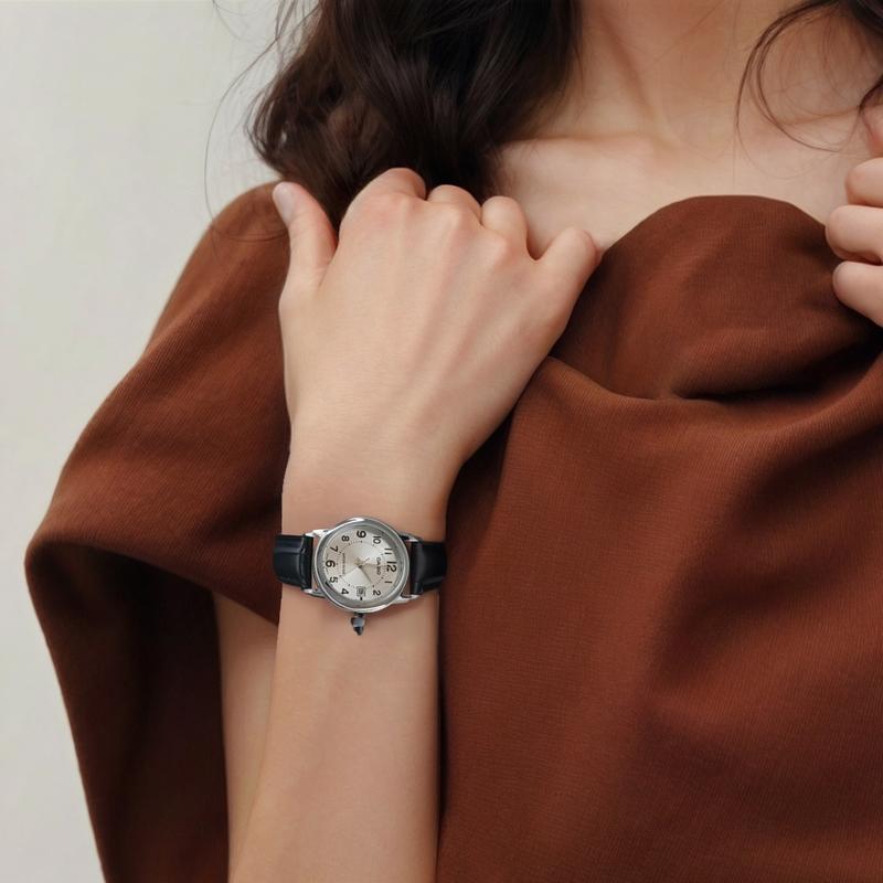 Casio Серия STANDARD Серия Classic Pointer Модная Ретро Простая Водонепроницаемые Кварцевый механизм Кожаный ремешок Японские и Корейские LTP-V002L-7BUDF
