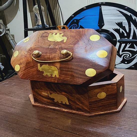 Красивый стилист дизайн дерева ручной работы дерева и латуни шкатулка для украшений Рождественский подарок