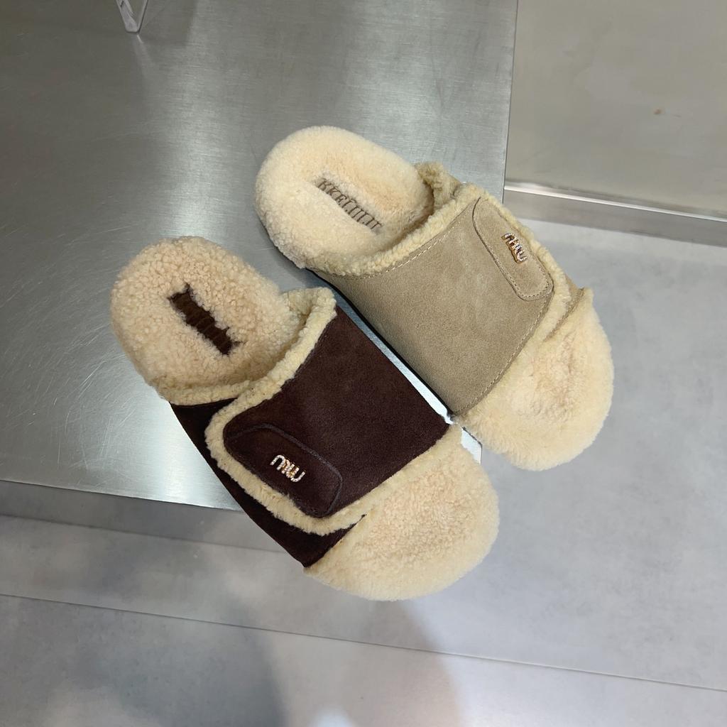 Плоские меховые тапочки женские замшевые домашние хлопковые туфли повседневные плюшевые шлепанцы брендовые зимние трендовые 2025 прогулочные пушистые теплые зимние ботинки женские