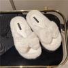 2025 осень и зима мода повседневные универсальные с высоким чувством толстая подошва ins тренд мода плюшевые однословные пушистые тапочки