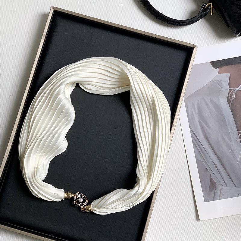 Новый монохромный магнитный шелковый шарф-ожерелье для женщин, плиссированный летний солнцезащитный головной платок, декоративный шарф