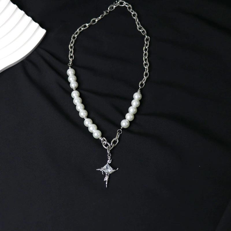 Sweet And Cool Diamond Star Cross Necklace For Men And Women Light Luxury Niche High-End Bead Clavicle Chain
