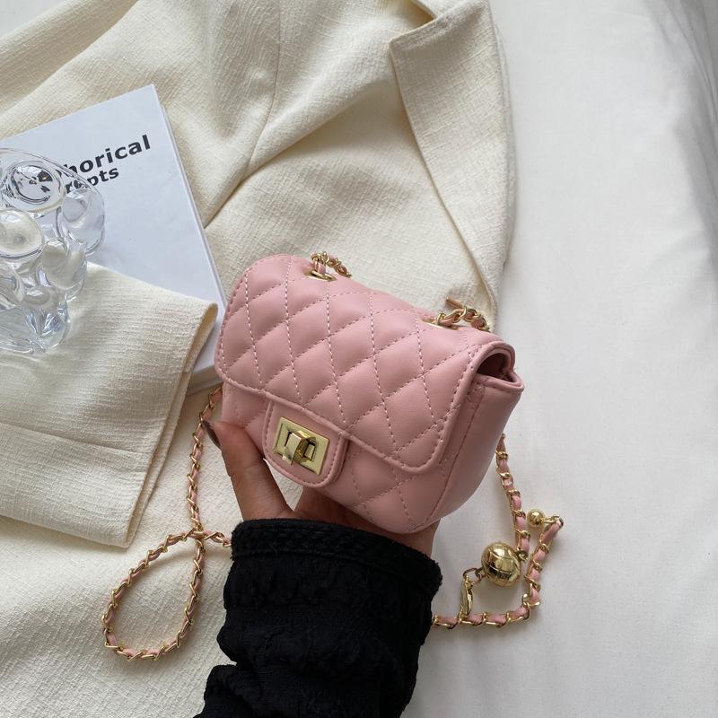 This year's trendy diamond embroidered thread small square bag women's 2025 summer new trendy foreign style fashion chain messenger bag