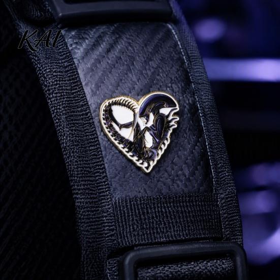 Jacket Badge Pin Love Heart Aliens Brooch, Shape Enamel Lapel Pin, Clothing Daily Wear Brooch Accessories for Parties Dates, Gift Sci-Fi Lovers