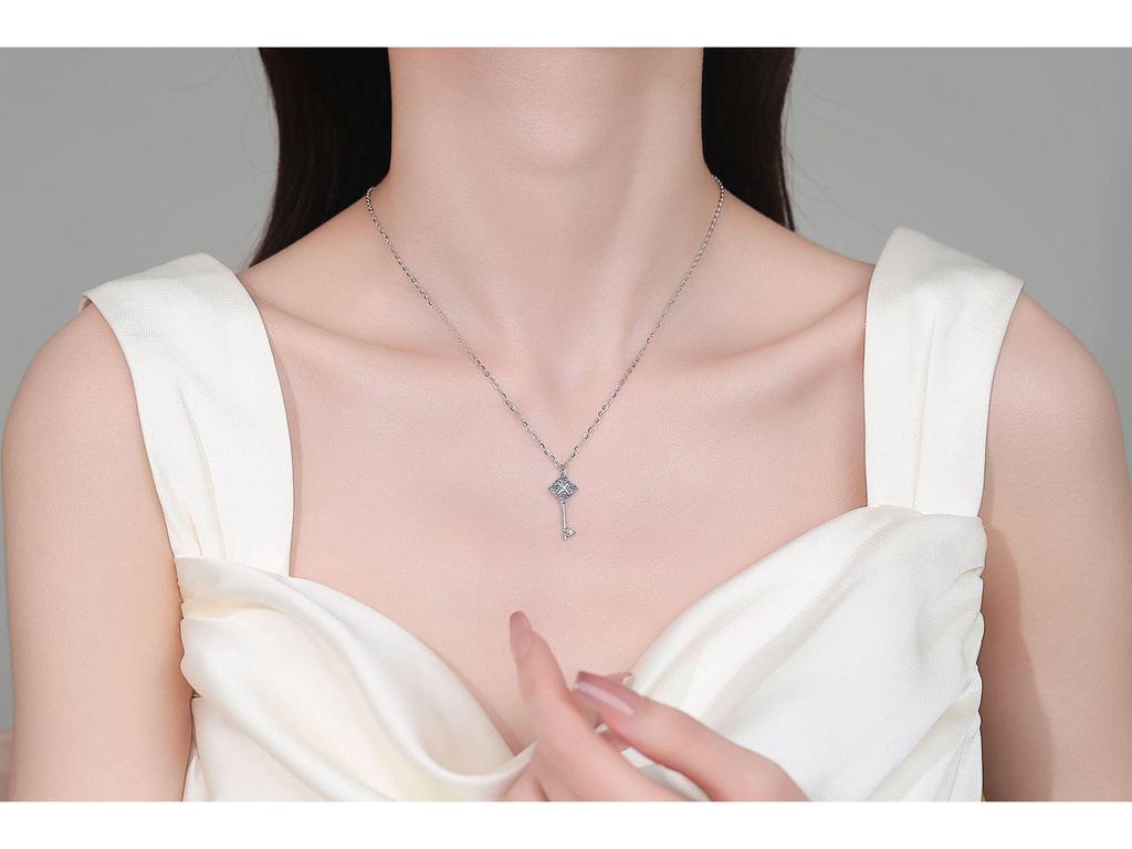 Серебряный кулон-ключ S925 с муассанитом: Элегантные, Простые, Модные Ежедневные Украшения для Женщин