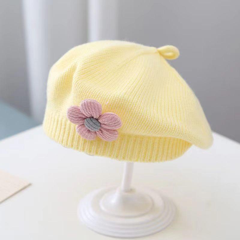 2020Flower Baby Beret Hat Winter Warm Knitted Beanie Cap for Infant Girls Korean Toddler Princess Artist Solid Color Painter Caps