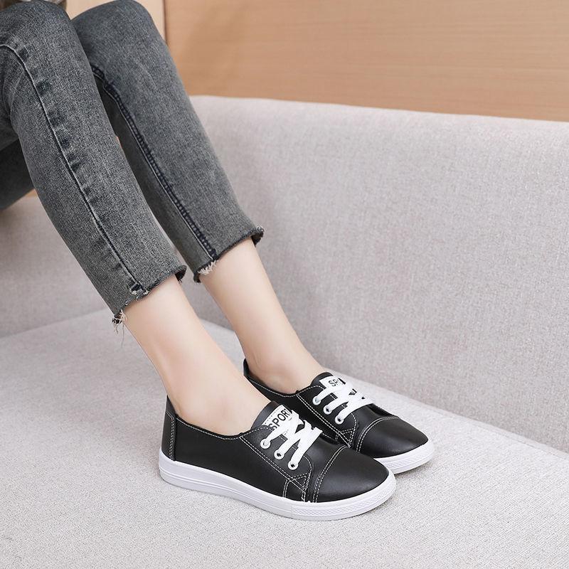 Lace-up Small White Shoes Female Student Flat Shoes Korean Version Comfortable Lightweight Soft Sole Single Shoes Casual Non-slip Skate Shoes