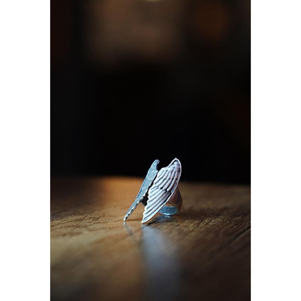 Регулируемое черное кольцо модели Wing