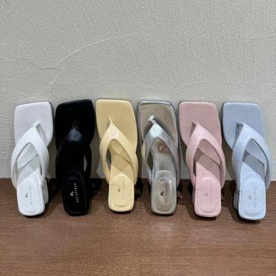 Женская обувь – Сандалии