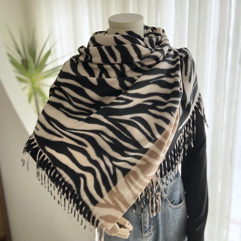 Autumn and Winter Imitation Cashmere Scarf Women's New Color Matching Printing Shawl Versatile Warm Scarf