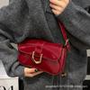 Underarm bag women's autumn and winter retro 2025 new versatile shoulder messenger bag high-end fashion work small square bag