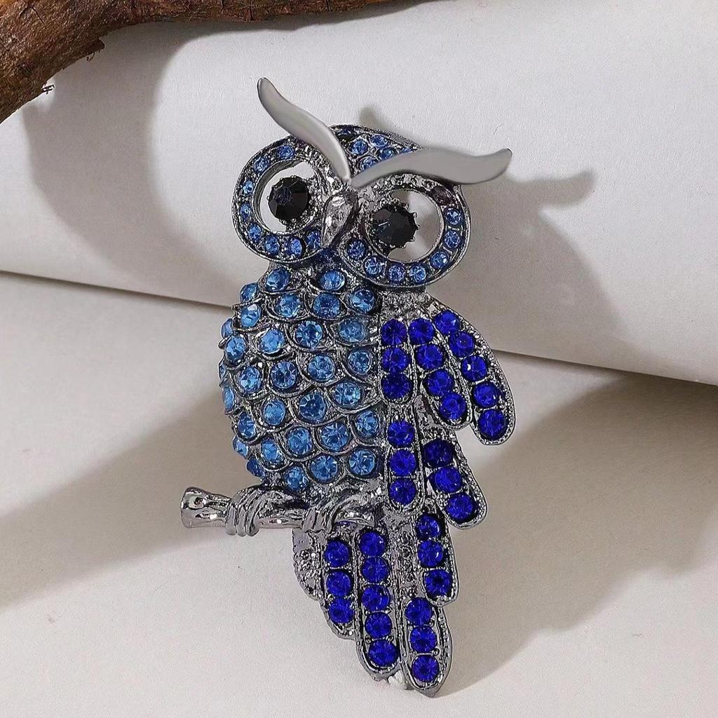 Korean Style Elegant Pearl Rose Brooch - Exquisite Corsage for Coats and Suits