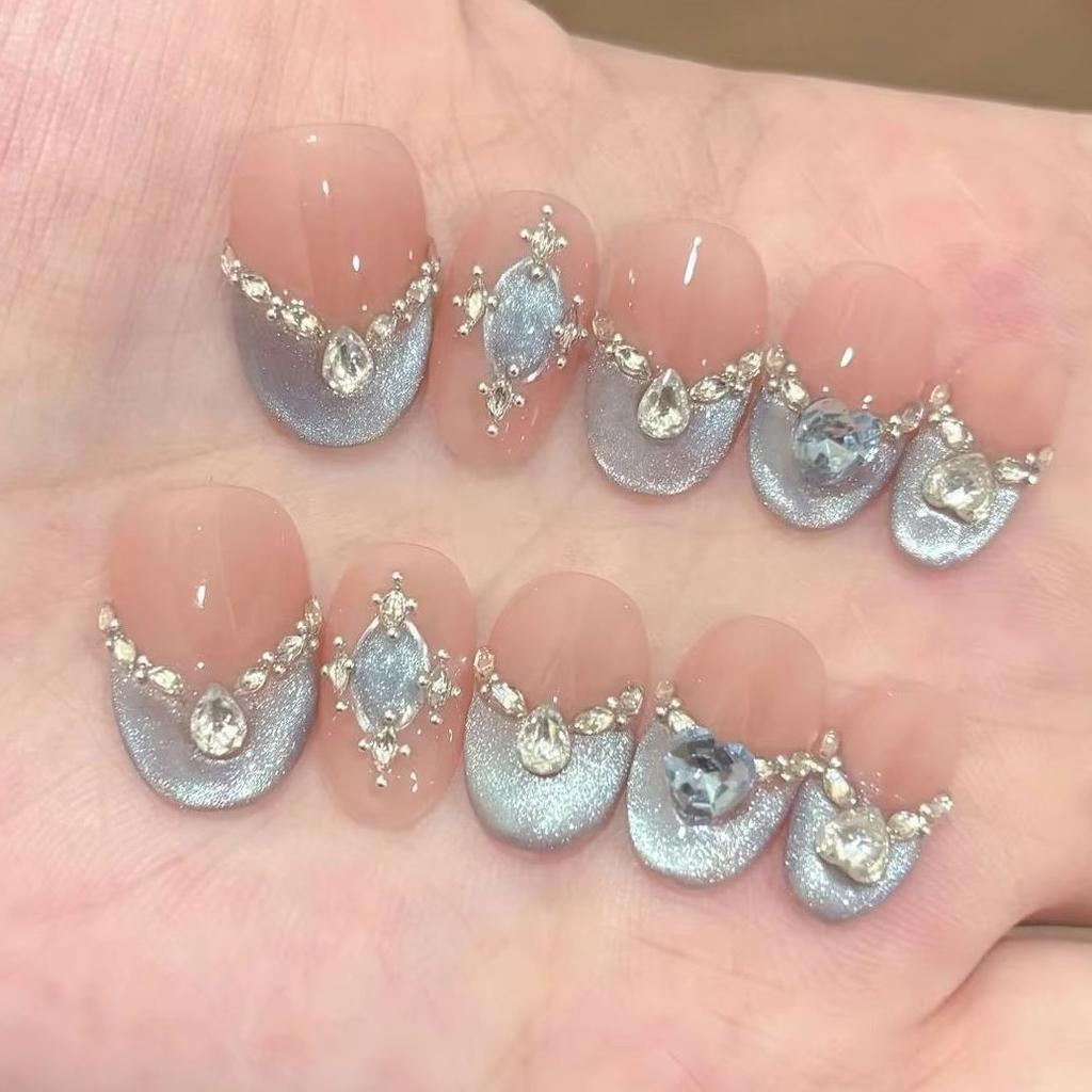 10Pcs Cute Cat Eye Almond Fake Nail Blue Shiny with Small Rhinestone Nail Art Nude Color Short Oval Finished Artificial Manicure