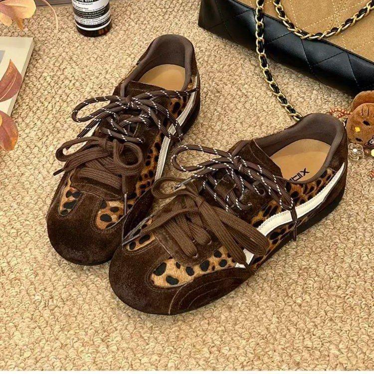 Версия из коровьей кожи 2025 осень новая красная кожа немецкие тренировочные туфли гоночные туфли женская спортивная и повседневная обувь обувь Форреста Гампа