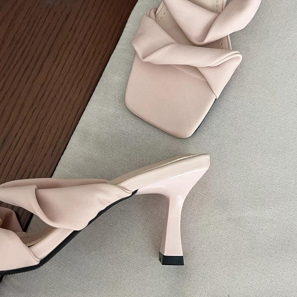 Высокая мода универсальные кинк-тапочки женские весенне-осенние новые нишевые повседневные сандалии на высоком каблуке с одной перемычкой