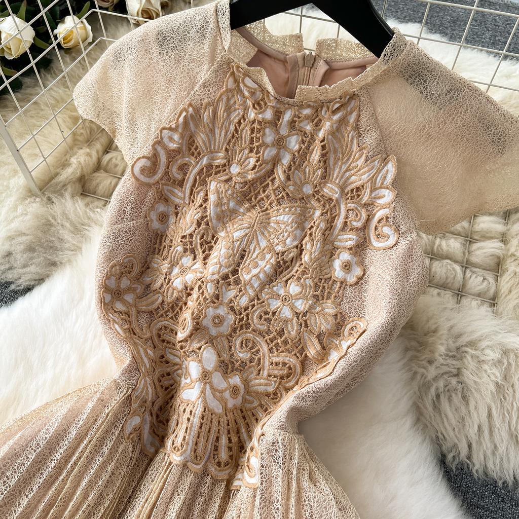 Летнее новое французское ретро роскошное женское платье с вышивкой высокого класса элегантный и элегантный стиль кружевное плиссированное платье дизайн