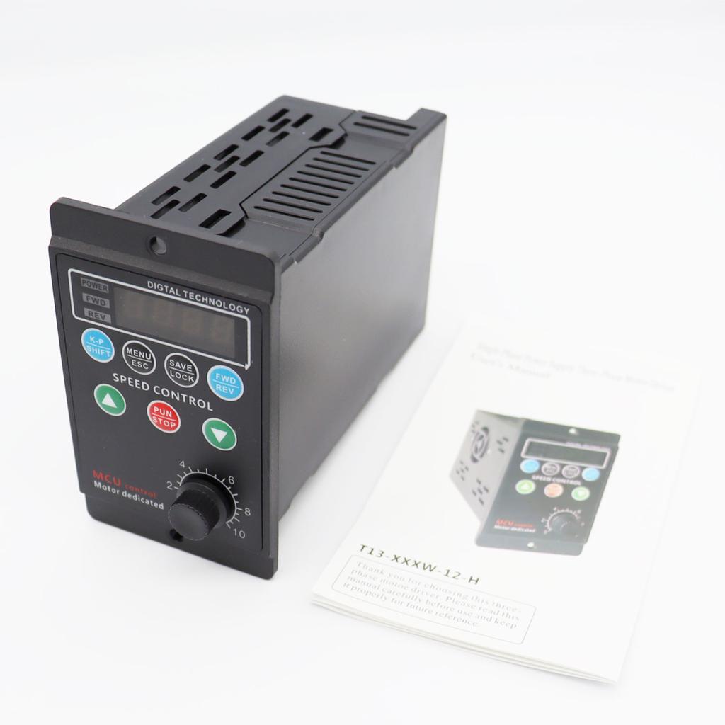 Преобразователь частоты привода двигателя переменного тока 220 В с однофазным входом и трехфазным выходом и четырехразрядным цифровым дисплеем T13-750W-12-H