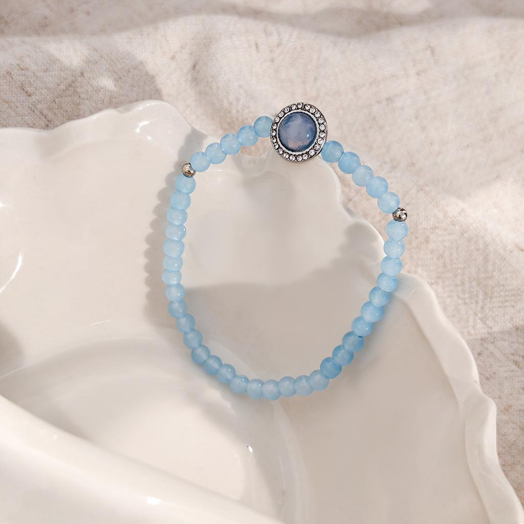 Sky Blue Translucent Beaded Small Fresh And Sweet Bracelet, Light Luxury High-End Feeling, Simple Cold Feeling, Fashionable Temperament Bracelet
