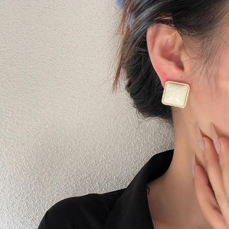 Французский Винтажный Темперамент Белая Геометрия Эллипс Квадрат Серьги-гвоздики для Женщин Тренд Шармы Пирсинг Ювелирные Аксессуары Подарок