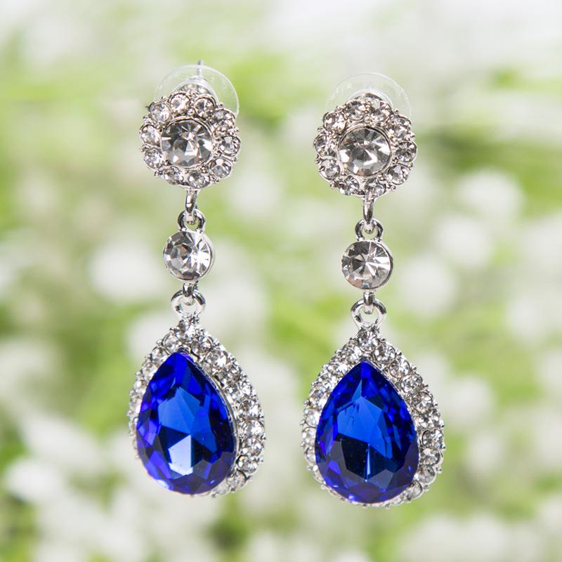 Длинные женские серьги из цинкового сплава с кристаллами и бриллиантами в новом стиле