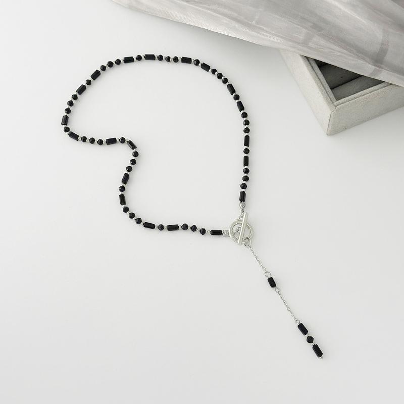 Trendy Y Necklace with Heart Motifs OT Interlocked Clasp Ideal for Modern Women Fashion Collarbone Chain Adornment