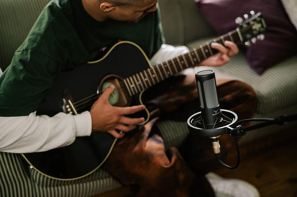 Beyerdynamic PRO X M90 Конденсаторный микрофон с боковым расположением