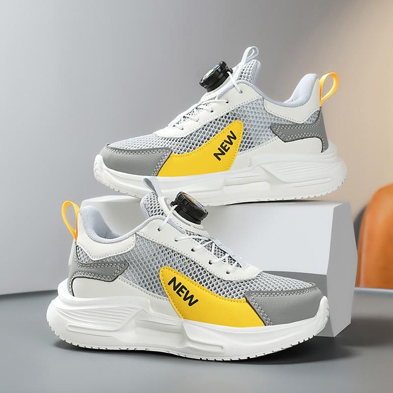 Boys Running Shoes Kids Breathable Mesh Sneakers Lightweight Non Slip Trainers 7-16 Years Old