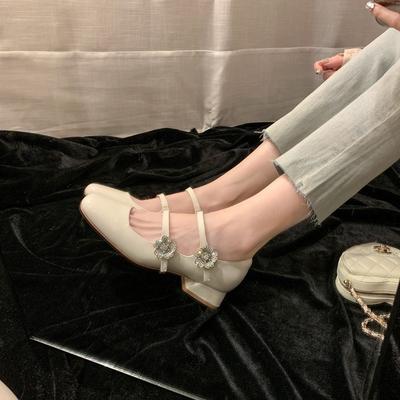 [] Принцесса в бегах~ Туфли Мэри Джейн на толстом каблуке с квадратным носком, украшенные стразами в виде цветка и бриллиантами, женские свадебные туфли