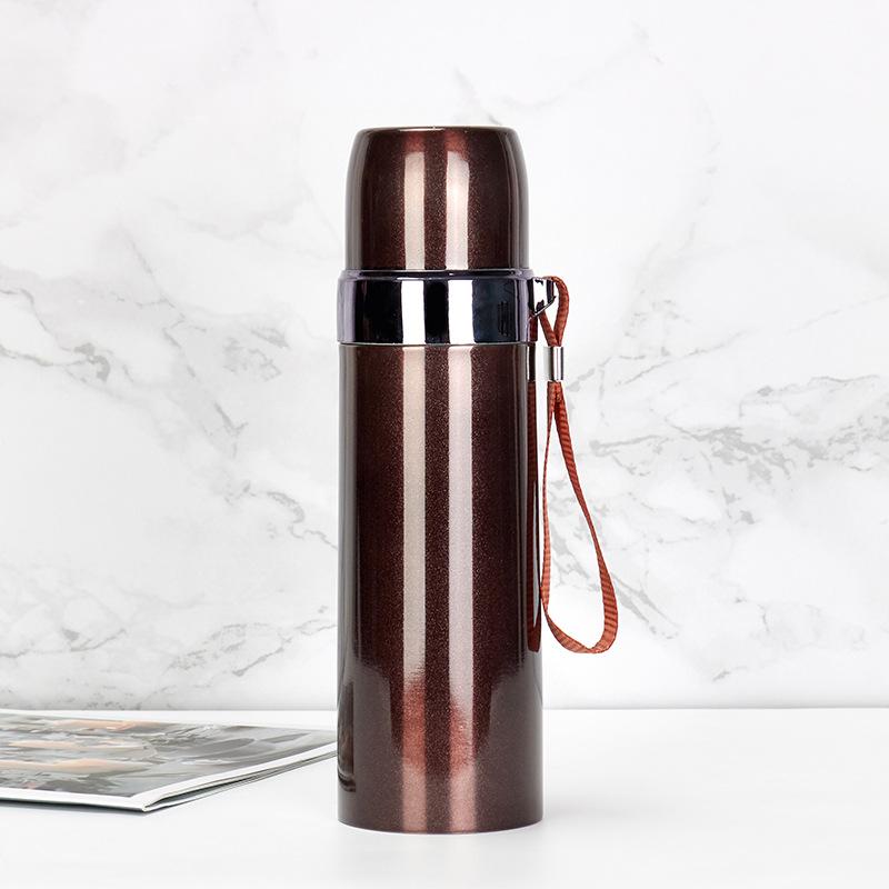 Гравировка на вакуумном термосе из нержавеющей стали Надпись на термосе большой вместимости