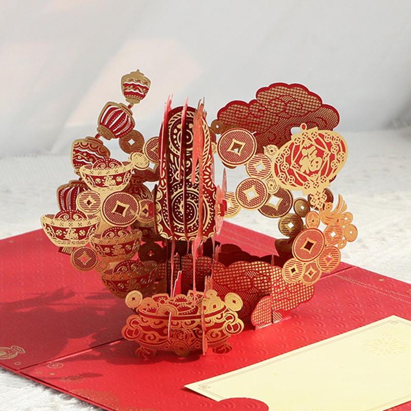 3D поздравительная открытка к Лунному Новому году 2026 с дизайном Золотой Лошади. Включает открытку и конверт. Символизирует удачу и богатство.