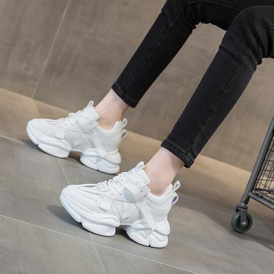 Платформенные танцевальные туфли женские 2025 осень новые ins трендовые кожаные мягкая подошва спортивные повседневные туфли туфли на платформе папины кроссовки