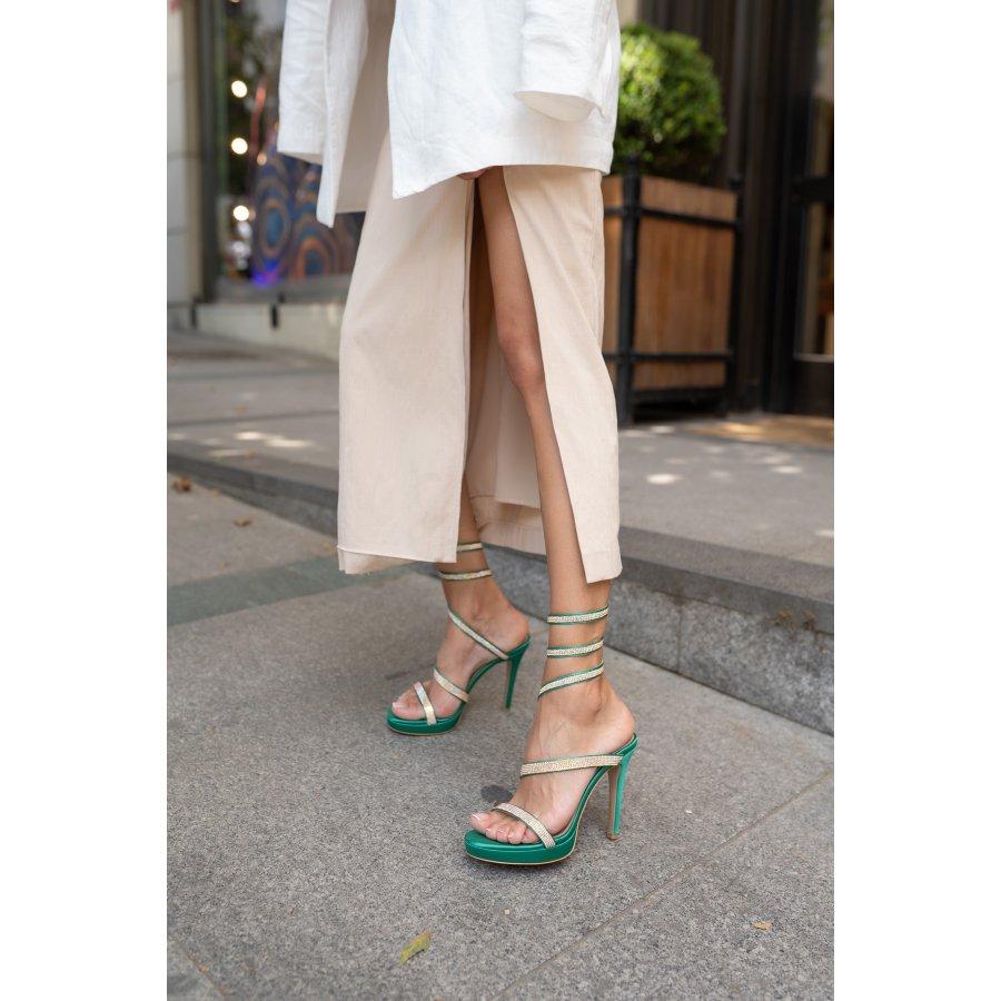 Женские вечерние туфли на узком каблуке с подошвой на платформе