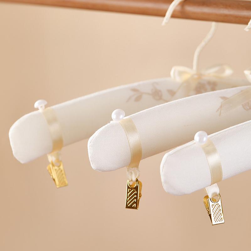 Wedding Party Sponge Creative Embroidery Pattern Full Dress Fabric Ornament Clothes Hanger Photo Props Organization Supplies