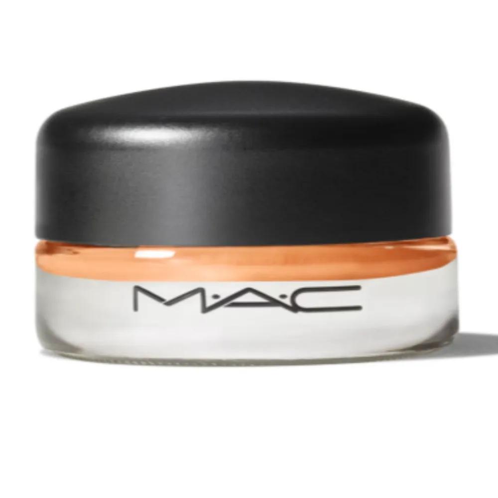 MAC Contemporary State Longwear Paint Pot Shadow