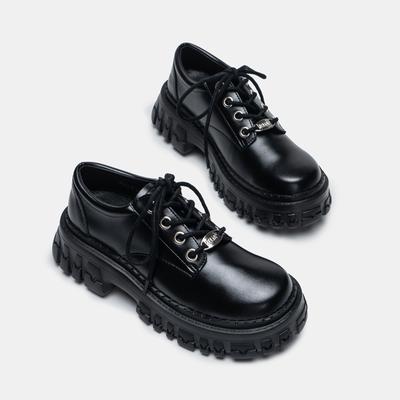 Мокасины из кожи на толстой подошве. Новые маленькие кожаные туфли с круглым носком. Туфли на платформе в британском стиле. Одинарные туфли. Женские кожаные туфли с большим носком.