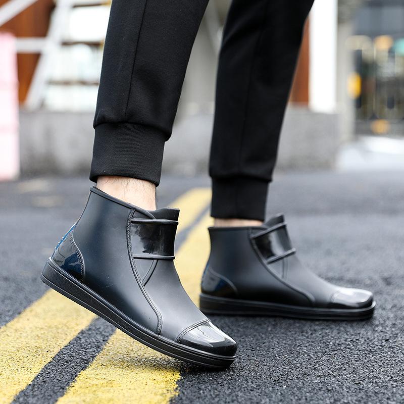 Fashion Couple Rain Shoes, Waterproof And Non Slip, Outdoor Fishing, Kitchen Work Rubber Shoes, Wear-resistant Water Shoes
