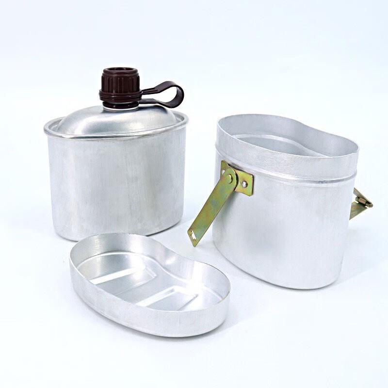 Retro Outdoor Camping Water Bottle & Mess Kit