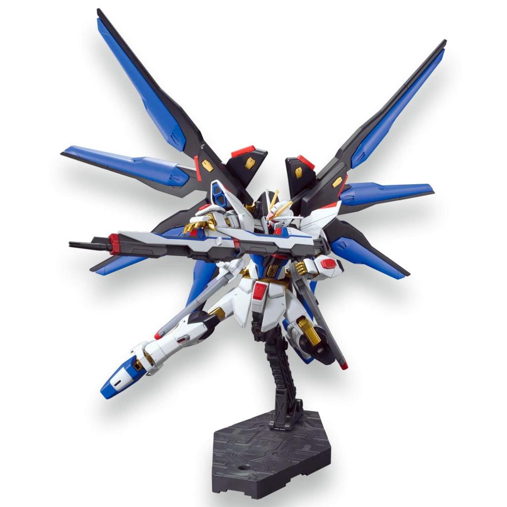 HGCE Strike Freedom Gundam Мобильный доспех Gundam SEED DESTINY Масштаб Пластиковая модель-конструктор [HG] ZGMF-X20A 1/144 Предварительно окрашенный