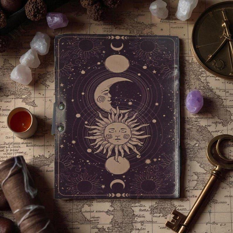 Кожаный дневник «Солнце и Луна»: Винтажная книга заклинаний теней (гримуар)