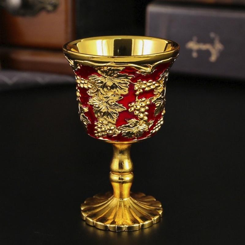 Mini Wine Glass, Multiple Colors Delicate Vintage Spirits Goblet, Alloy Portable Chalice Cup Friends Festive Decoration,1pcs