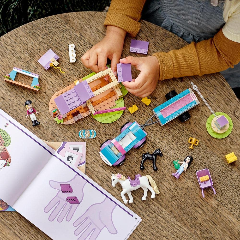 LEGO Friends Верховая езда и прицеп для перевозки лошадей 41441