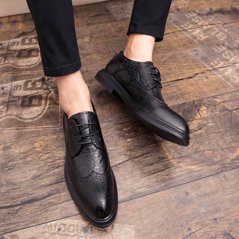 Men Casual Shoes Lace Up Male Dress Shoes Fashional Men Business Breathable Round Toe Casual Shoe Outdoor Leather Shoes Big Size