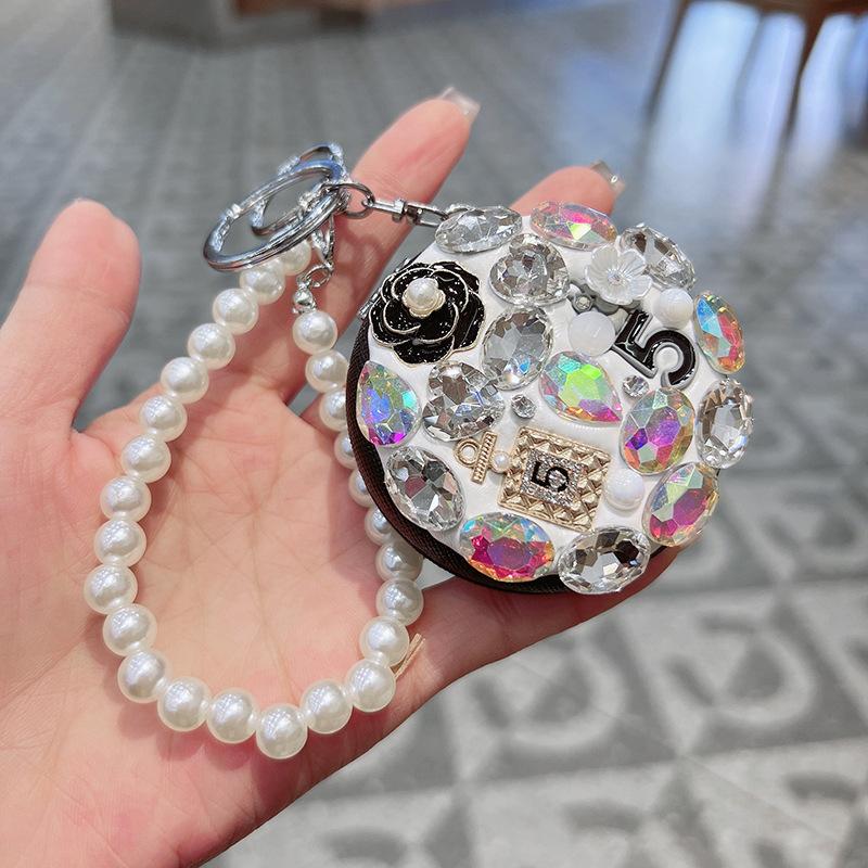 Зеркало для макияжа с бриллиантами, двустороннее складное портативное круглое зеркало, жемчужная цепочка, брелок, дорожное карманное зеркало, ручное косметическое стекло