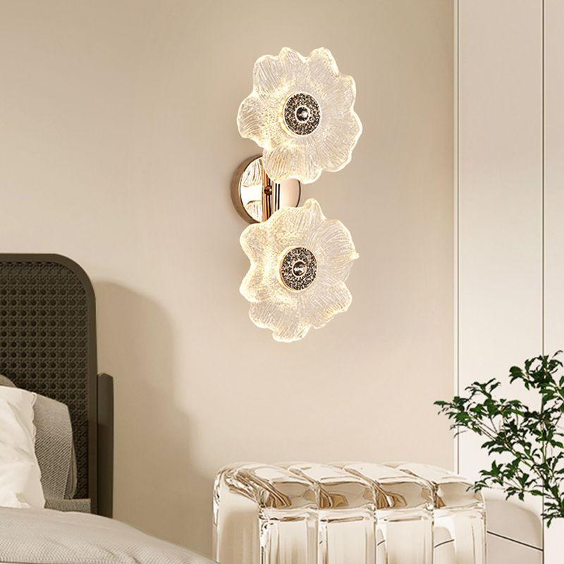 Настенный светильник в стиле французской легкой роскоши, современная и простая атмосфера гостиной, стеклянный цветок для спальни, прикроватный настенный светильник