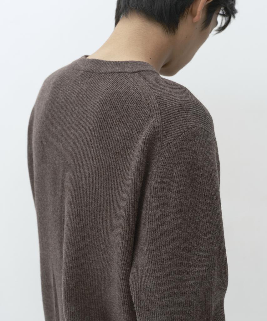 MUSINSA STANDARD [Victoria Wool] Minimal Ribbed Henley Neck Knit [Brown]