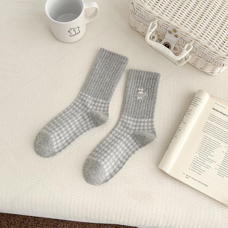 Kitten Embroidery Cartoon Plaid Mid-Calf Women's Socks - Preppy Style Japanese Checkered Stripes for Autumn/Winter