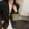 Маленькая квадратная сумка 2024 года, новый тренд, универсальная сумка через плечо для осени и зимы, женская сумка для поездок на работу
