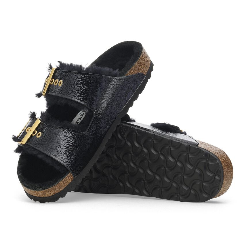 Birkenstock Сандалии-шлепанцы Arizona из овчины с люверсами, круглым носком, толстой подошвой, пряжкой, нескользящие, женские, черные 1027825