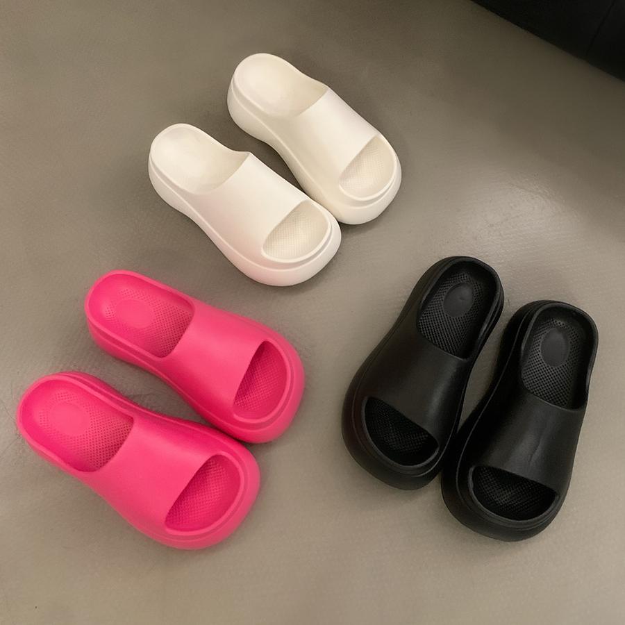 Уникальные женские тапочки на толстой платформе, новые удобные минималистичные пляжные тапочки из ЭВА, нескользящие женские сандалии для улицы и дома