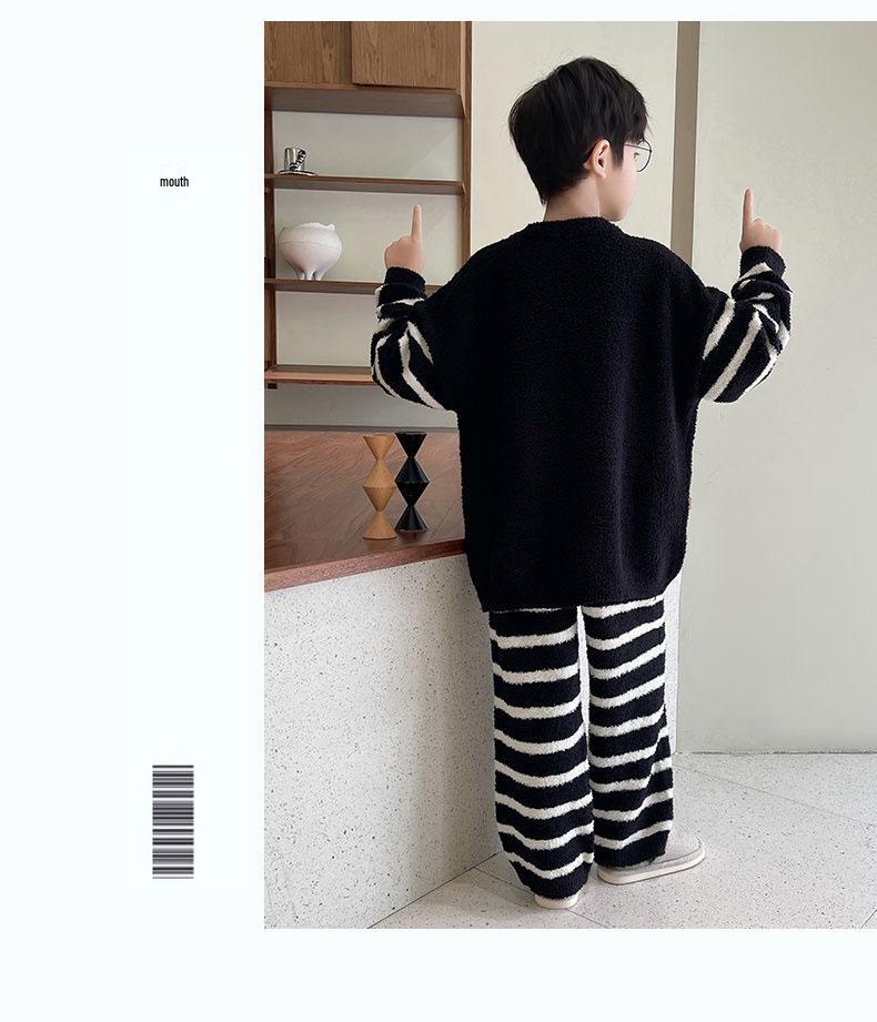 Полосатый мультяшный пижамный комплект для мальчиков на осень/зиму: Мягкий, Плотный и Пушистый Двухпредметный